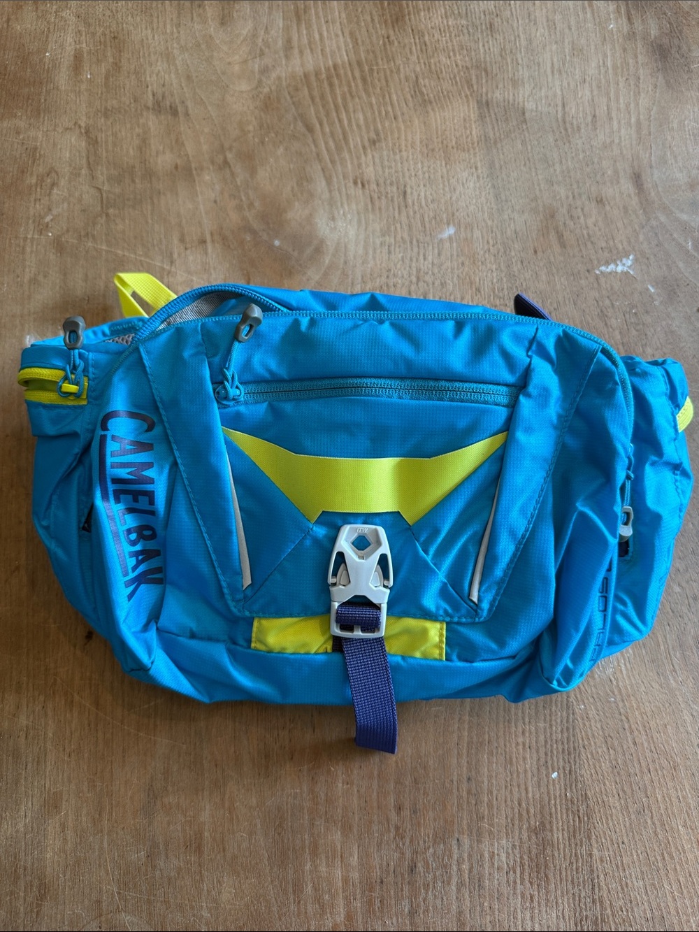 CamelBak Turquoise and Yellow Waist Pack Running Hiking Outdoors